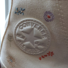 Load image into Gallery viewer, Converse Run Star Hike Things to Grow Sneakers in Cream-White
