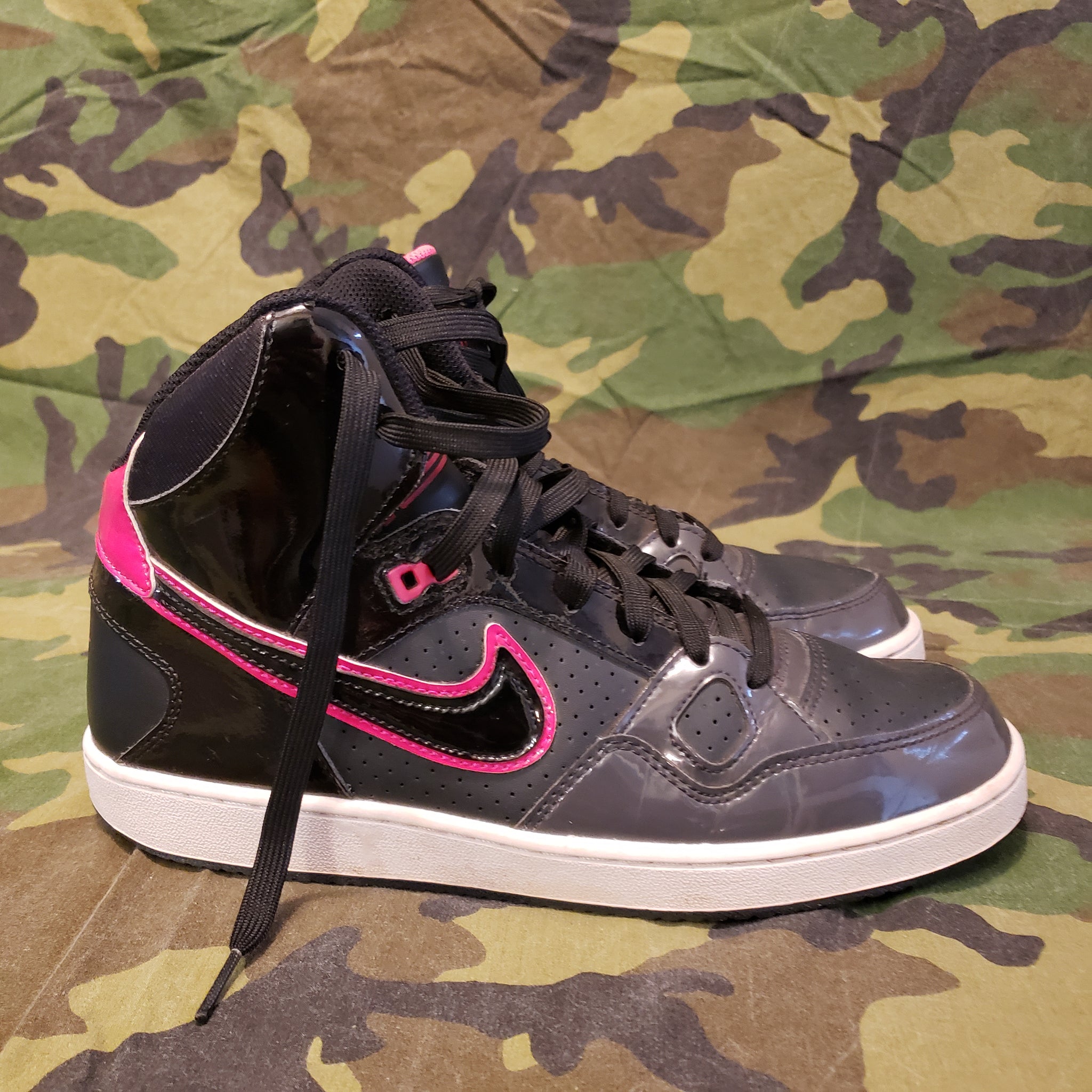 Nike air force 1 of goat pink women's size – Savvy Salvage Thrift